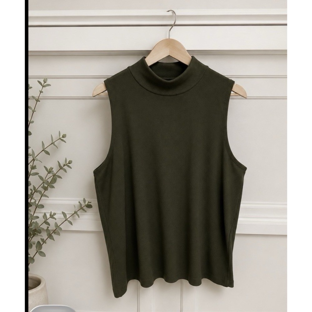 Loft Mock Neck Sleeveless Top Button Back Size L Color Olive